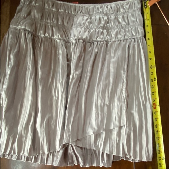 Vintage Sundance Dove Gray Silky A-line Skirt Size 14 - Picture 8 of 12